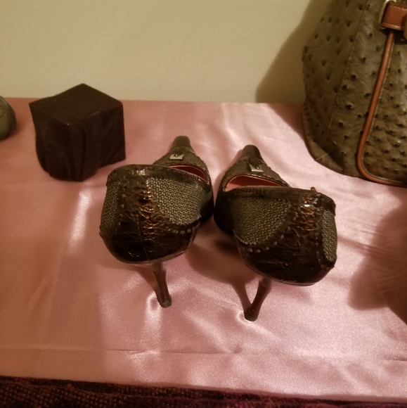 Joan and David Brown Two-toned Slides, Size 7M - Picture 5 of 6